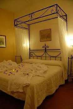***  Hotel Scilla Sovana Italy